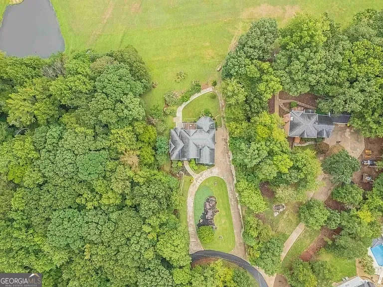 1818 Stoney Crest DR Elberton, GA 30635