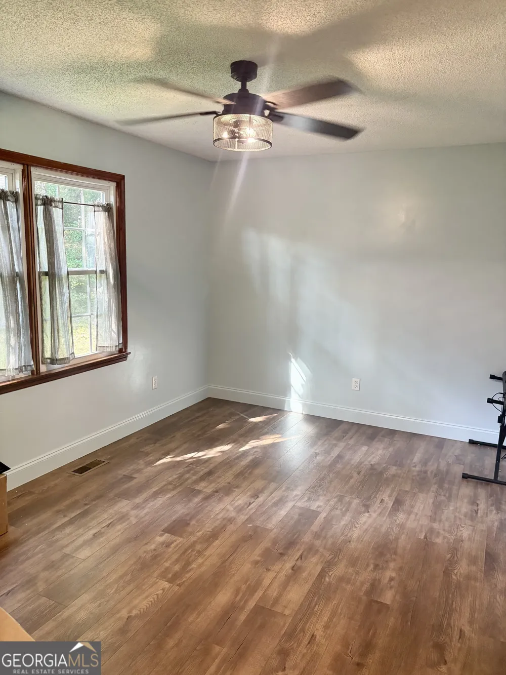 102 Alpine CT Warner Robins, GA 31088