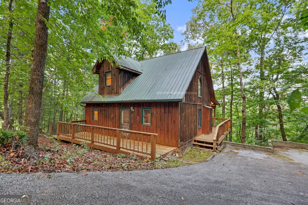 659 Potomac DR Tiger, GA 30576