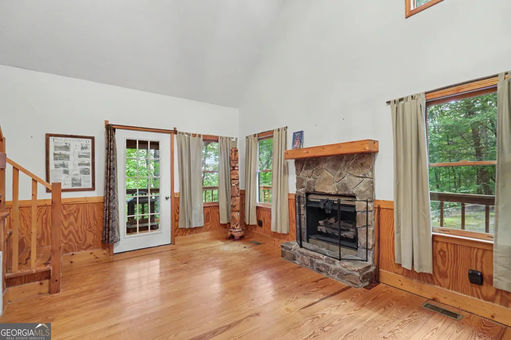 659 Potomac DR Tiger, GA 30576