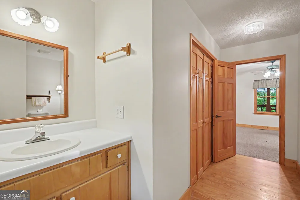 659 Potomac DR Tiger, GA 30576