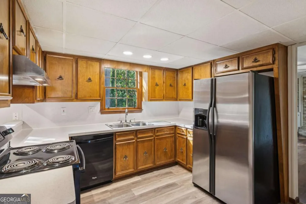 4894 Macbain LN Dunwoody, GA 30360