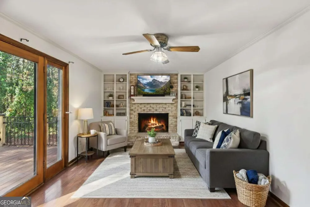 4894 Macbain LN Dunwoody, GA 30360