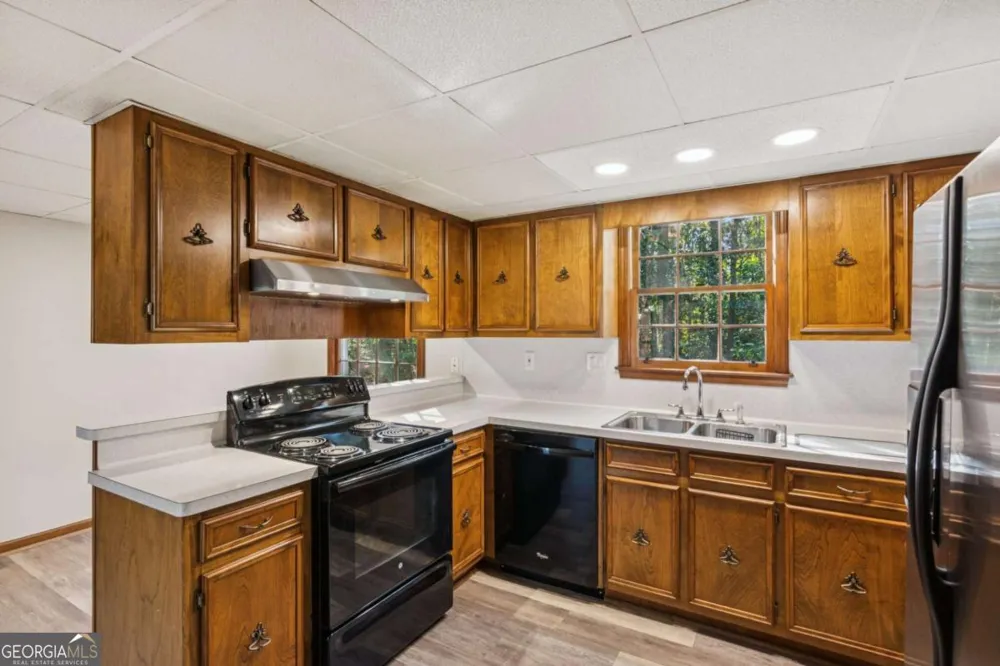 4894 Macbain LN Dunwoody, GA 30360