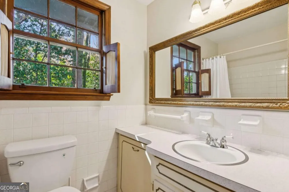 4894 Macbain LN Dunwoody, GA 30360