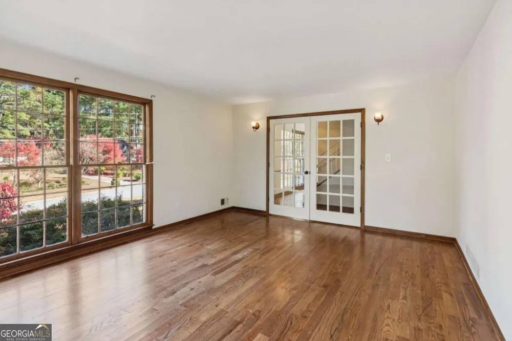 4894 Macbain LN Dunwoody, GA 30360