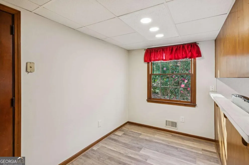 4894 Macbain LN Dunwoody, GA 30360