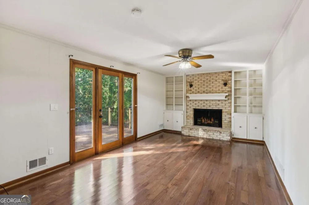 4894 Macbain LN Dunwoody, GA 30360