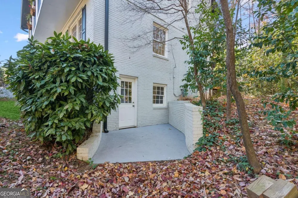 4894 Macbain LN Dunwoody, GA 30360