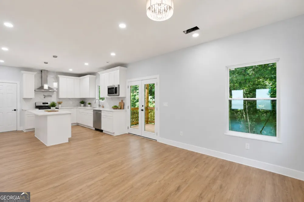 3851 Twin Ridge LN Ellenwood, GA 30294