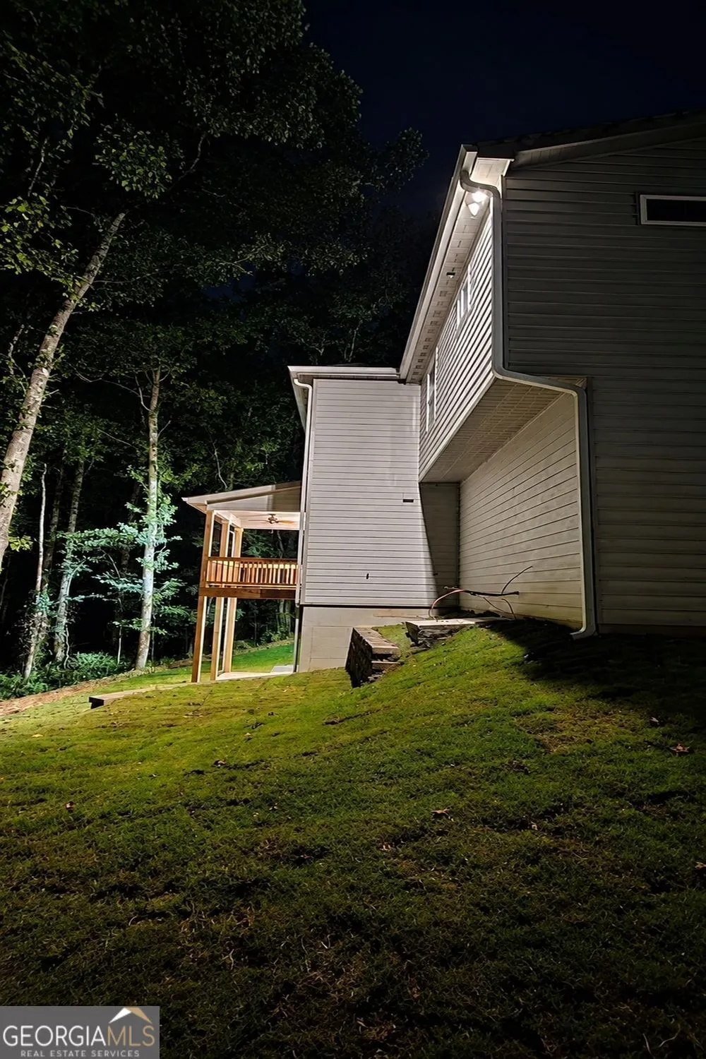 3851 Twin Ridge LN Ellenwood, GA 30294
