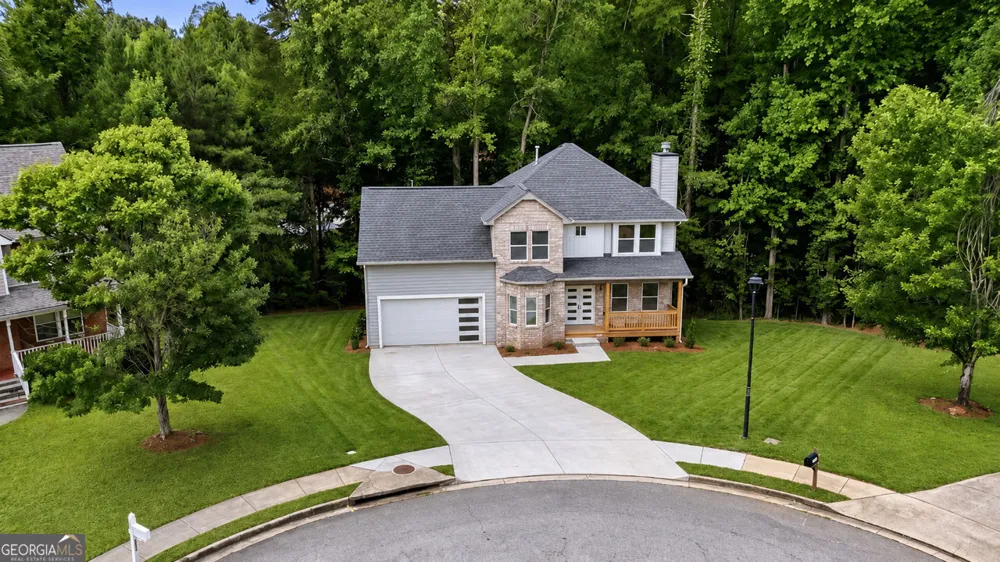 3851 Twin Ridge LN Ellenwood, GA 30294