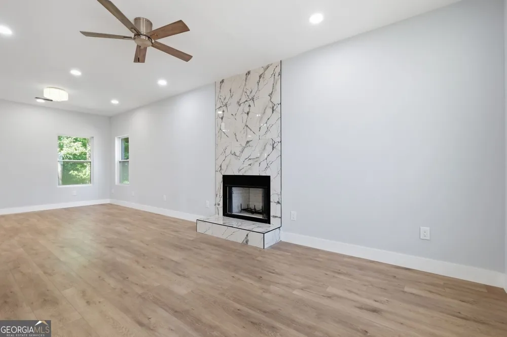 3851 Twin Ridge LN Ellenwood, GA 30294