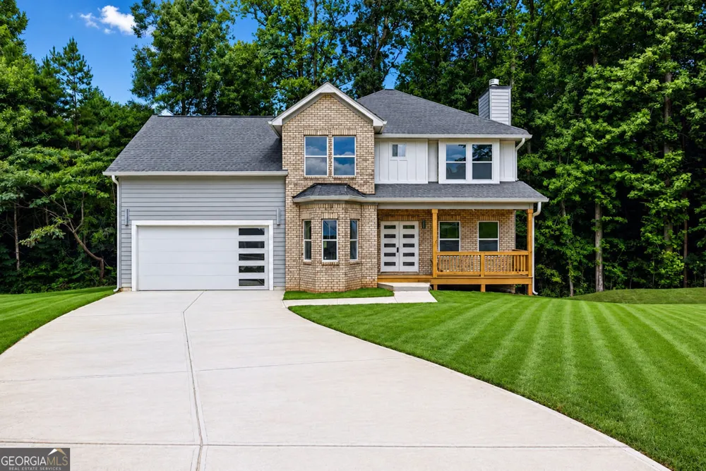 3851 Twin Ridge LN Ellenwood, GA 30294