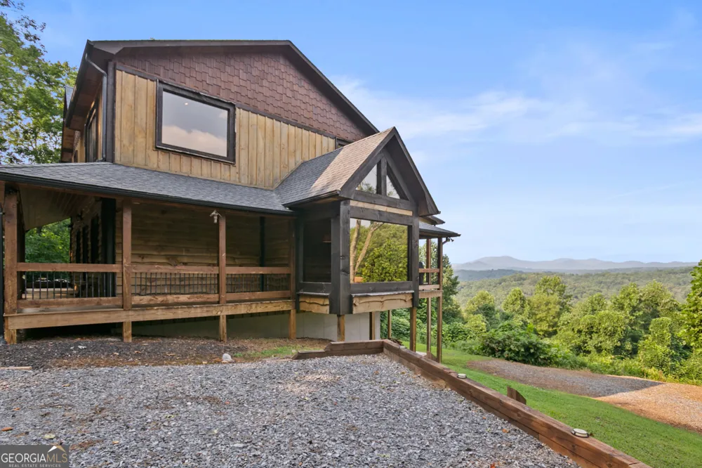 231 Kyle RD Blue Ridge, GA 30513