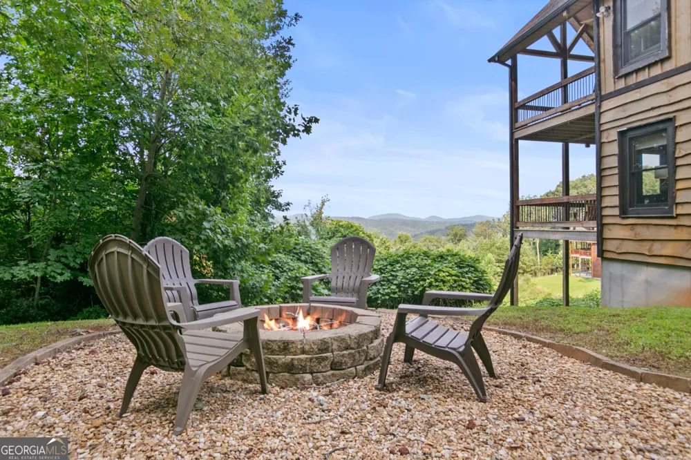 231 Kyle RD Blue Ridge, GA 30513