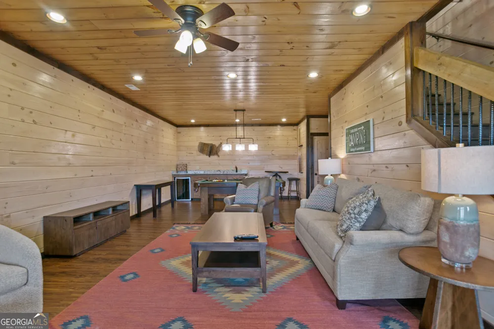 231 Kyle RD Blue Ridge, GA 30513