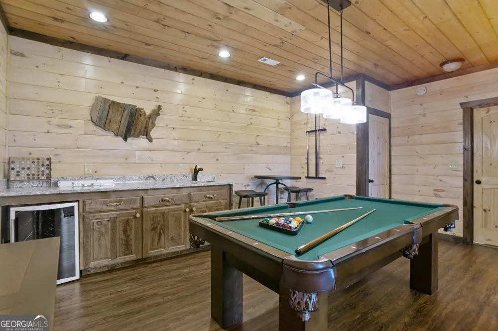231 Kyle RD Blue Ridge, GA 30513