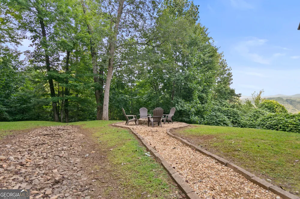 231 Kyle RD Blue Ridge, GA 30513