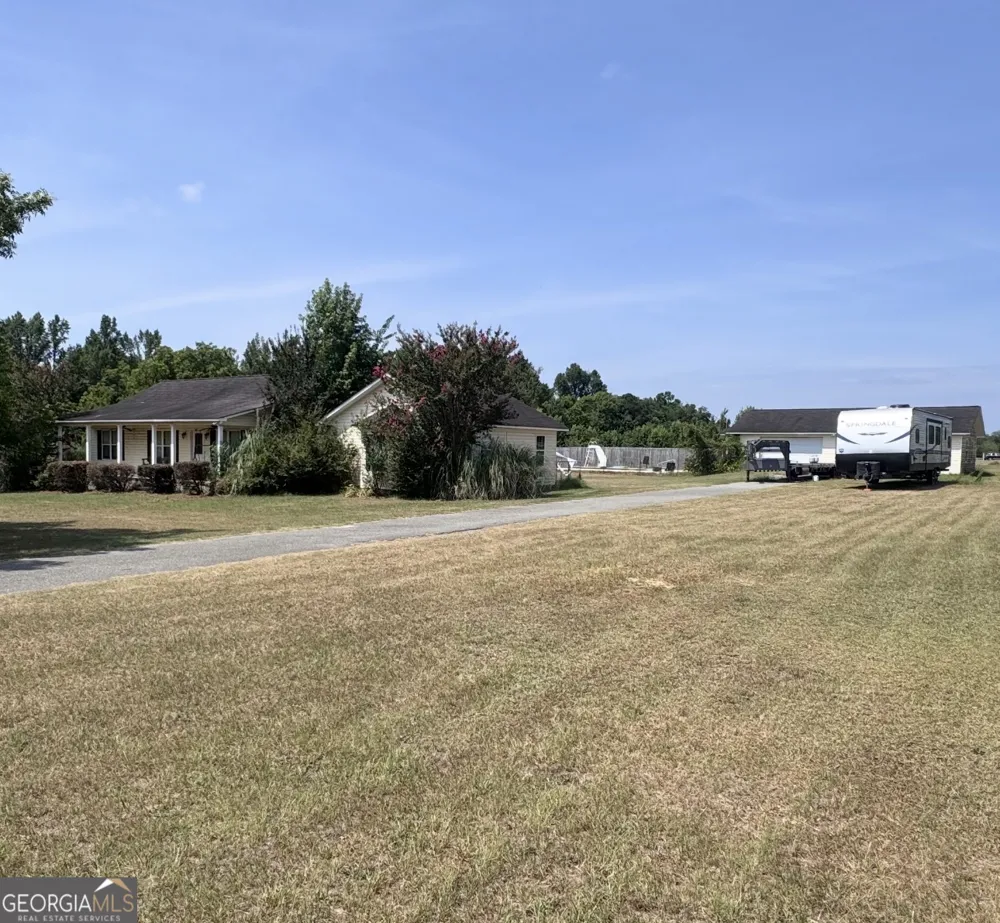 1427 Coleman Register RD Rentz, GA 31075