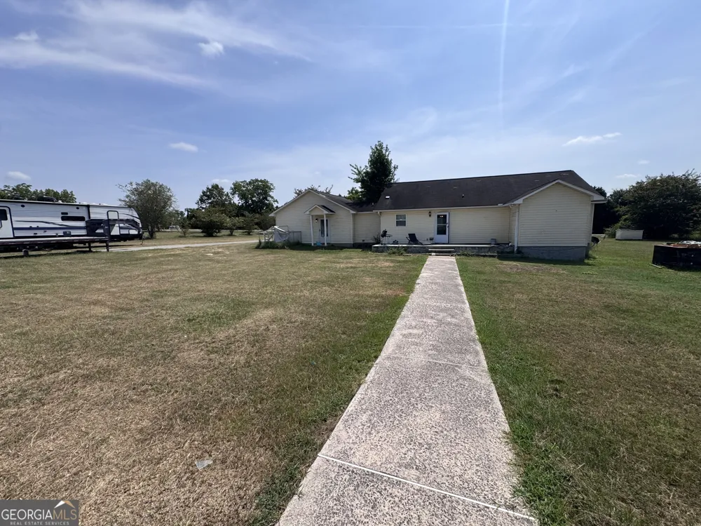 1427 Coleman Register RD Rentz, GA 31075