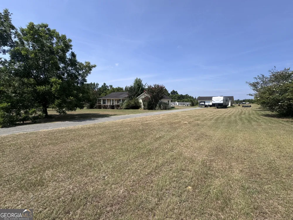 1427 Coleman Register RD Rentz, GA 31075