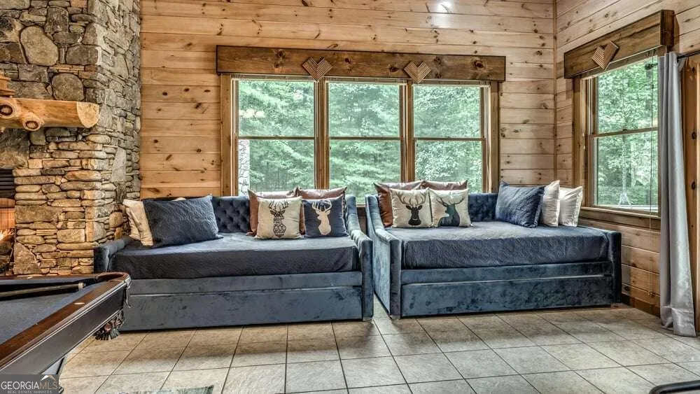 1630 Black Ankle Creek RD Blue Ridge, GA 30513