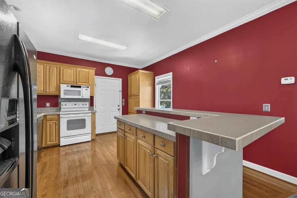 1380 Howard Lewis RD White Plains, GA 30678