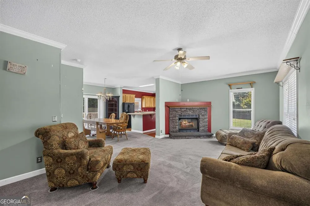 1380 Howard Lewis RD White Plains, GA 30678