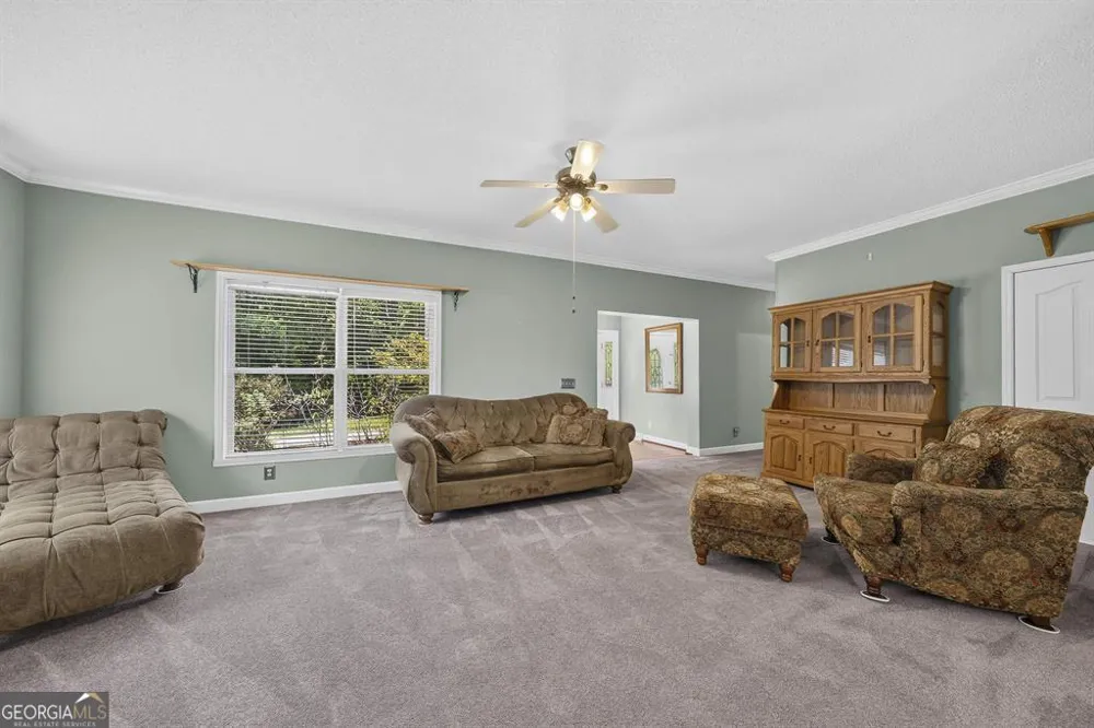 1380 Howard Lewis RD White Plains, GA 30678