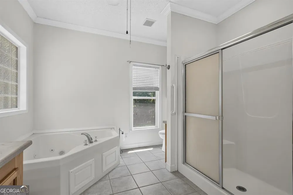 1380 Howard Lewis RD White Plains, GA 30678