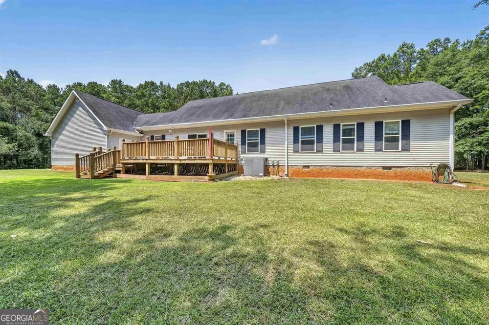 1380 Howard Lewis RD White Plains, GA 30678