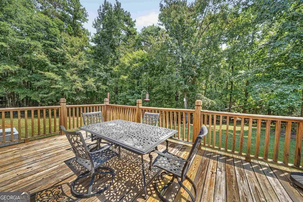 1380 Howard Lewis RD White Plains, GA 30678