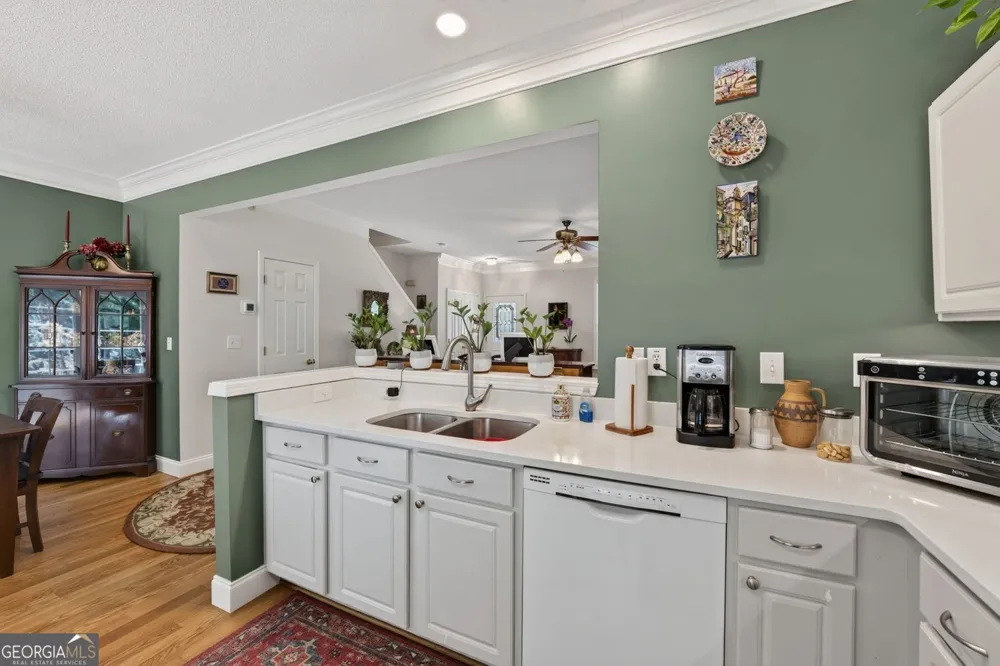 9165 Nesbit Ferry RD Johns Creek, GA 30022