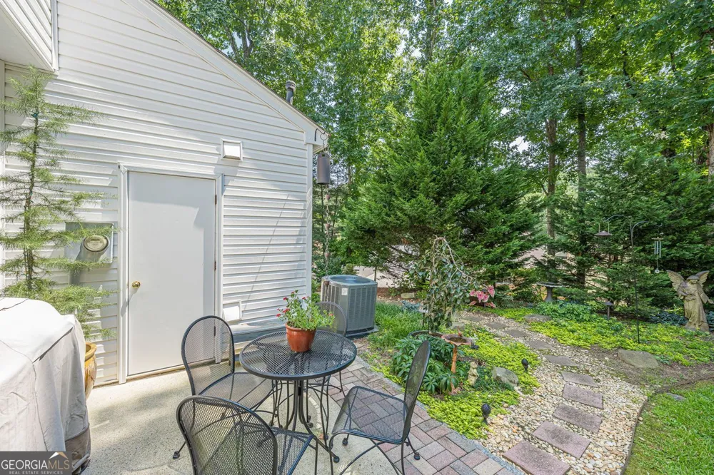 9165 Nesbit Ferry RD Johns Creek, GA 30022