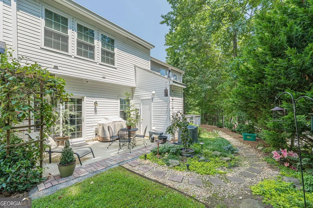 9165 Nesbit Ferry RD Johns Creek, GA 30022