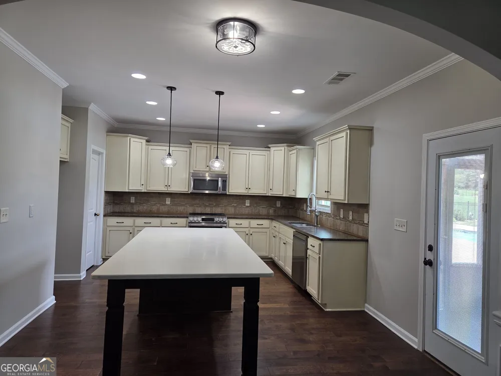 151 Rockhouse RDG Senoia, GA 30276