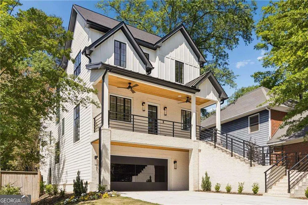 1385 Sylvan CIR NE Brookhaven, GA 30319
