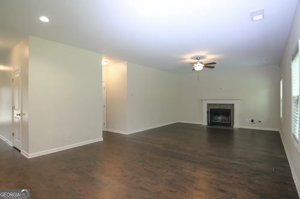 204 Dog Fennel LN Perry, GA 31069