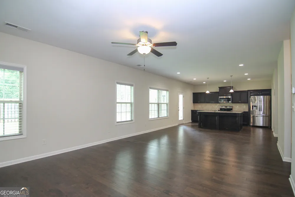 204 Dog Fennel LN Perry, GA 31069