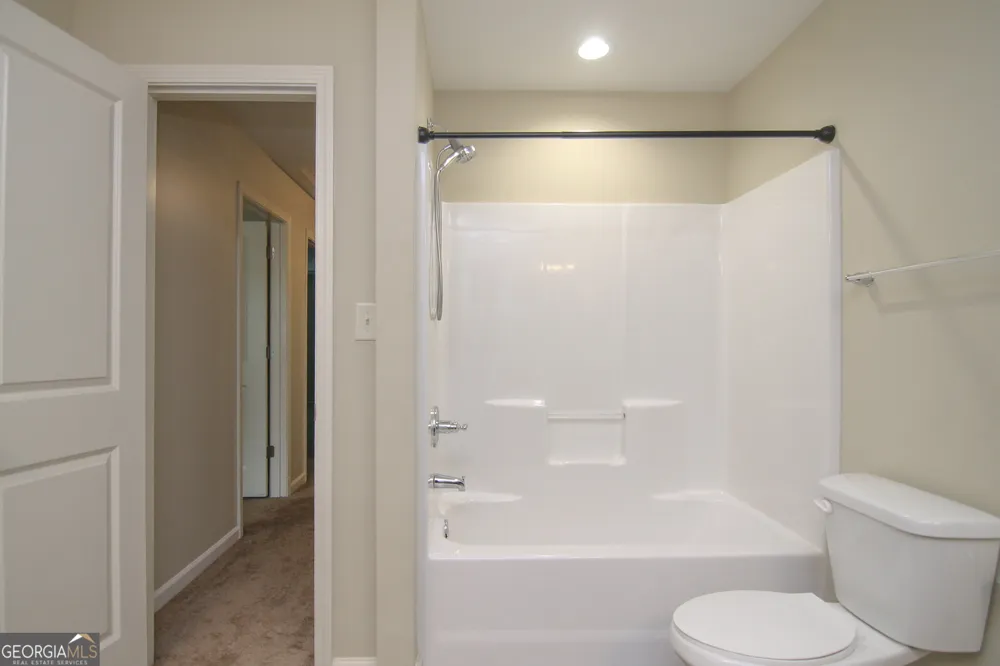 204 Dog Fennel LN Perry, GA 31069