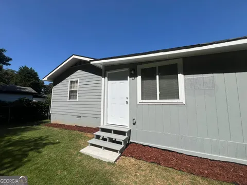 572 Lancelot DR