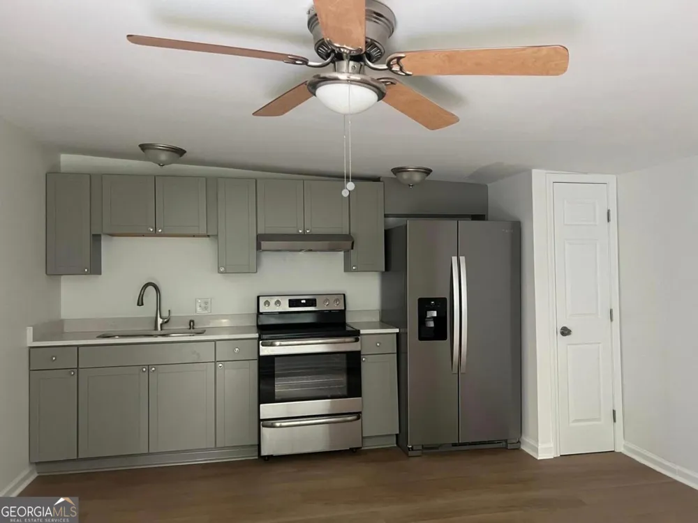 572 Lancelot DR Norcross, GA 30071