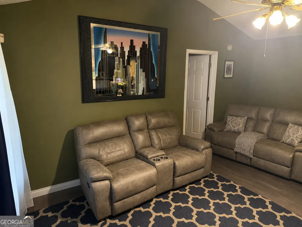 107 Bonnies Way Jackson, GA 30233
