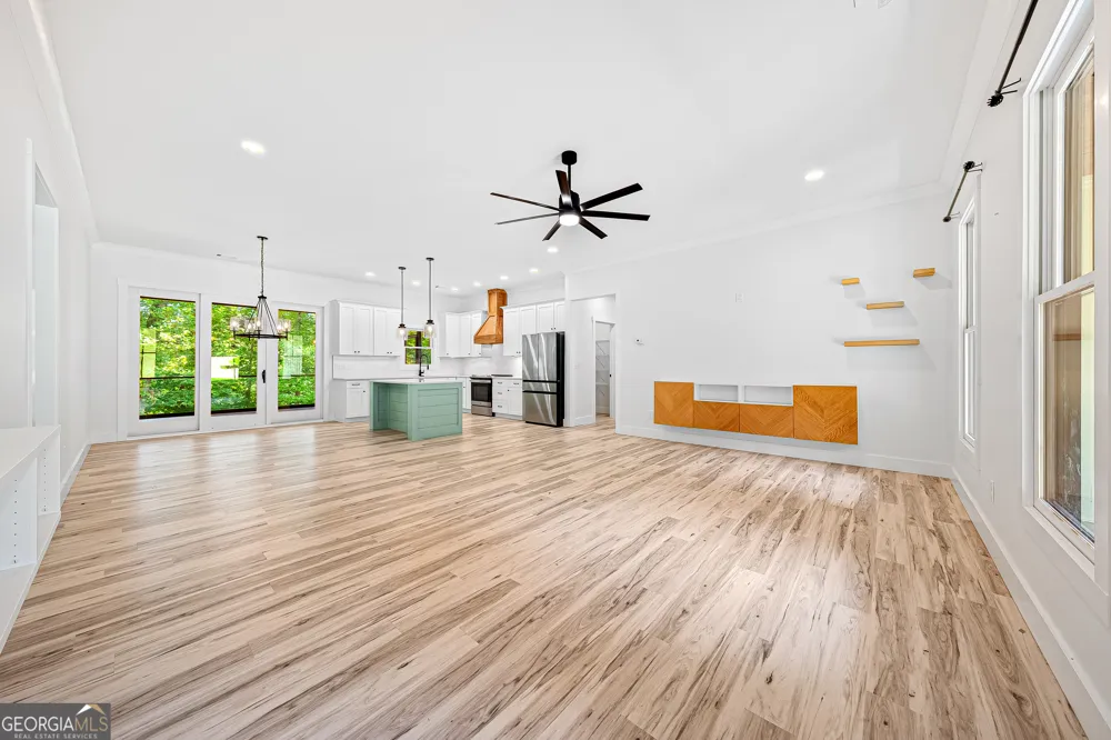 516 Winding WAY Hartwell, GA 30643