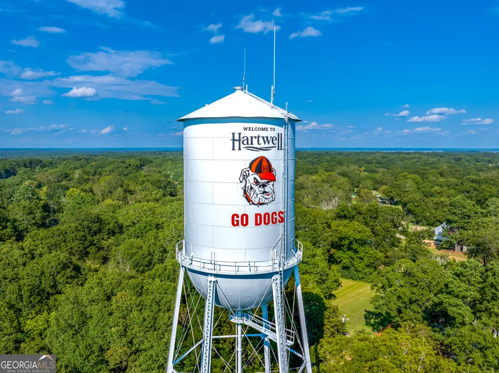 516 Winding WAY Hartwell, GA 30643