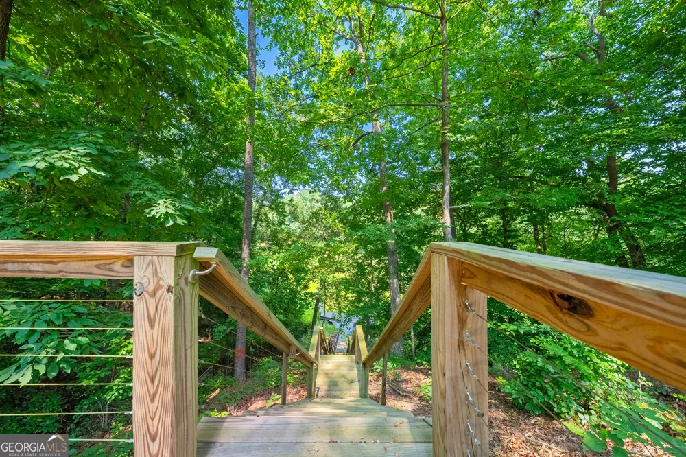 516 Winding WAY Hartwell, GA 30643