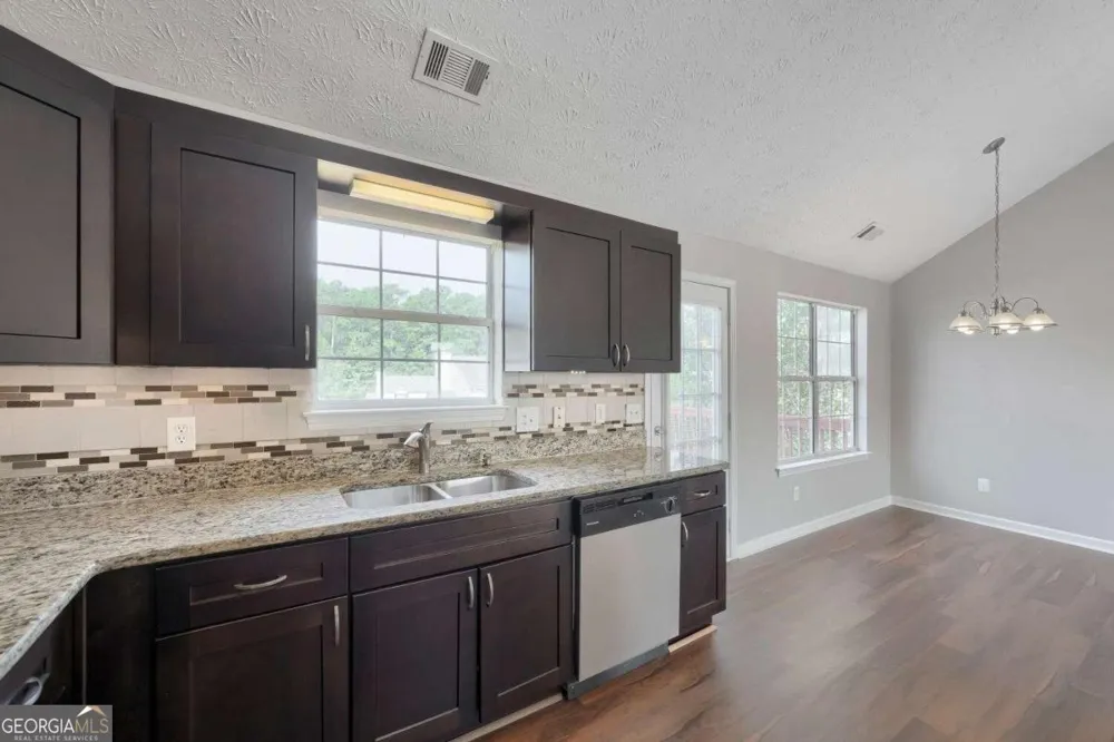 7281 Sandpiper WAY Riverdale, GA 30274