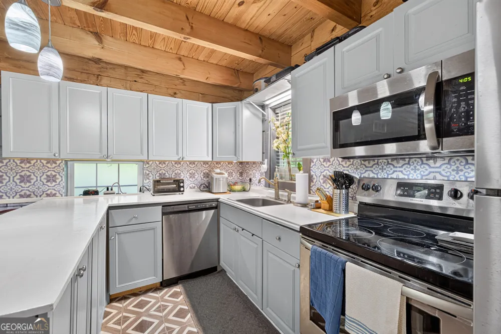 249 Monroe Ridge RD Sautee Nacoochee, GA 30571