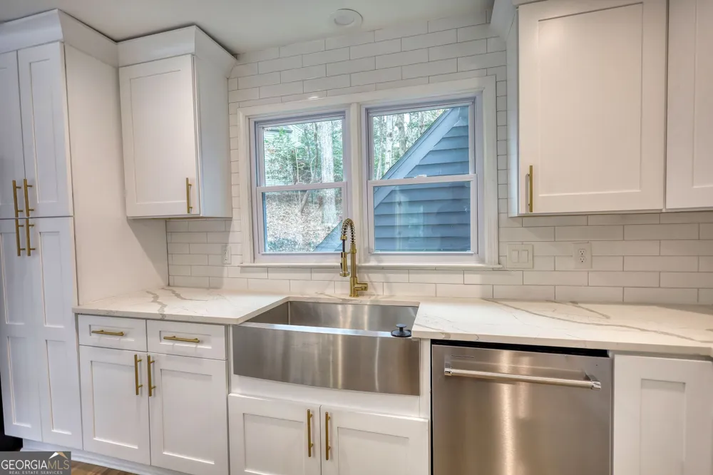 4205 Aberdeen PASS NE Roswell, GA 30075
